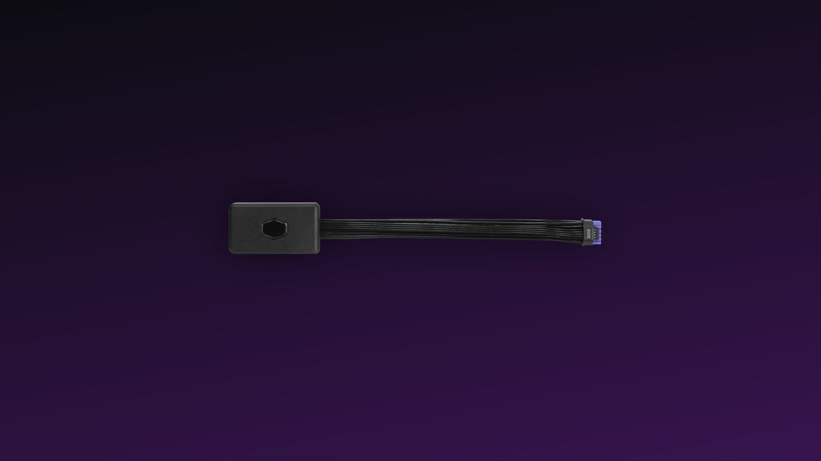 Cooler Master GPU Shield Adapter sur fond sombre