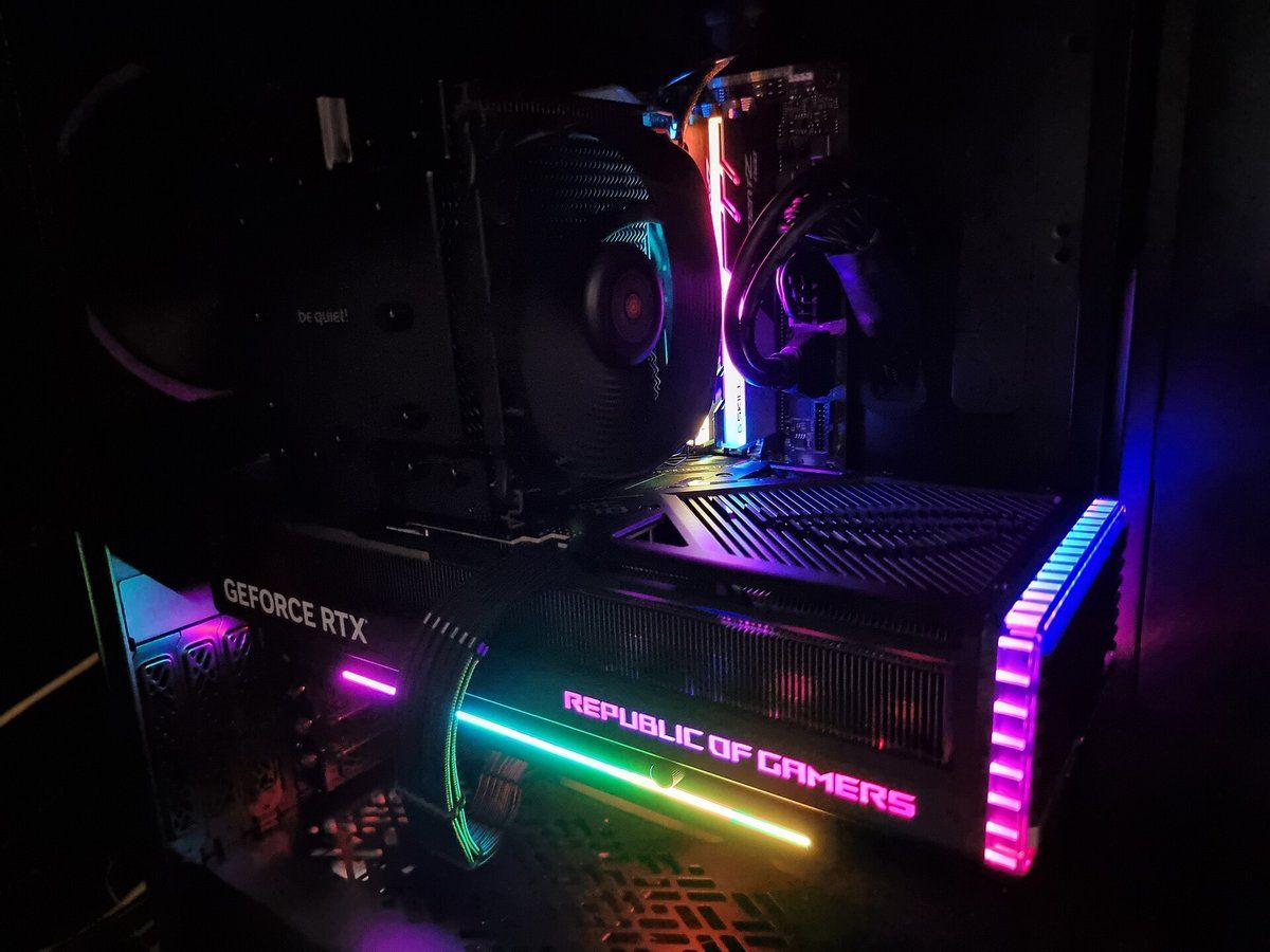 RTX 4090 installée avec un câble 12VHPWR